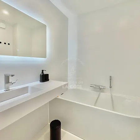 Esorsioul - Face Apartment *